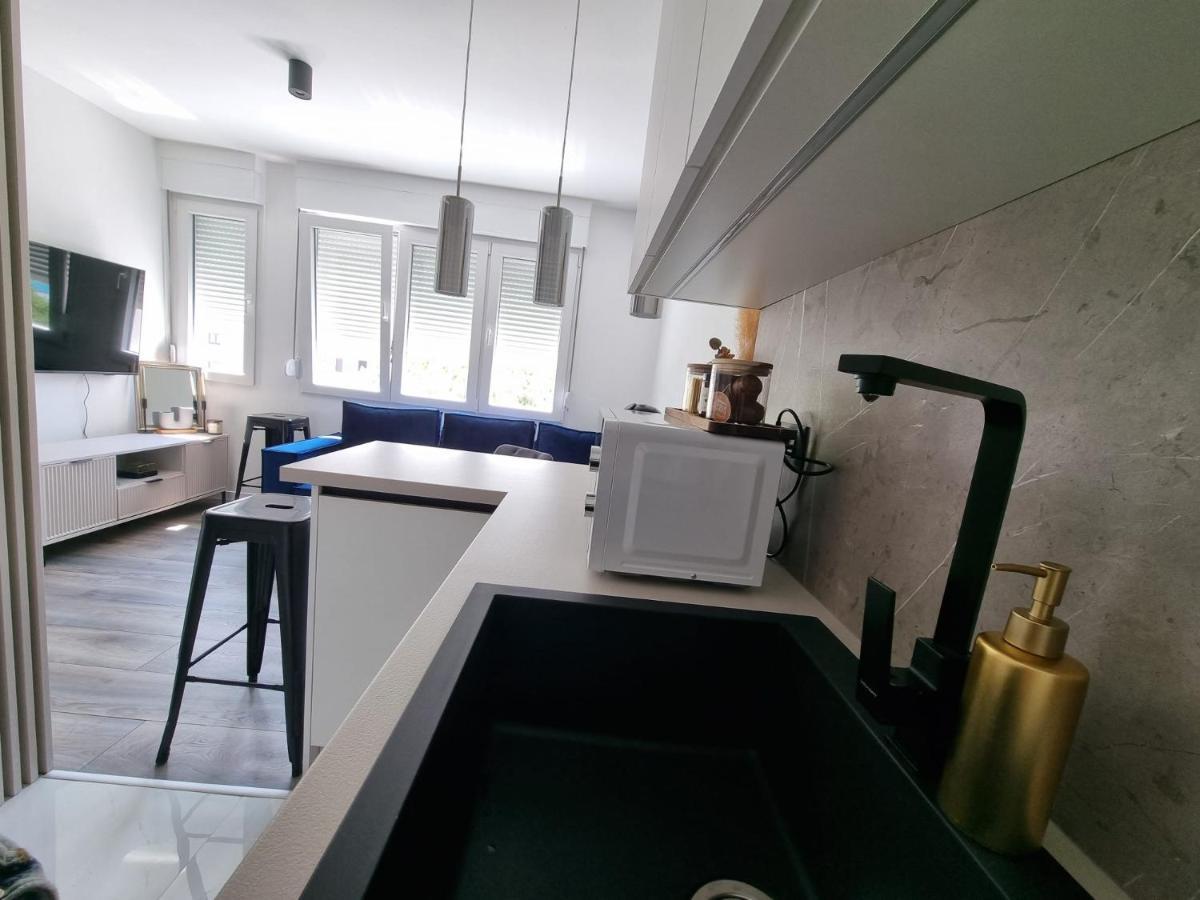 Apartment Lux New Marikela *